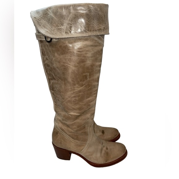 Frye Women's Boots Size 7.5B Tan Distressed Leather Tall Knee Cuff  Block Heel - Picture 1 of 16